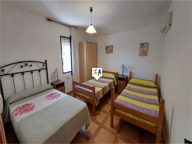 6 slaapkamer Finca/Landhuis te koop in Iznájar met zwembad garage - € 365.000 (Ref: 7837200)