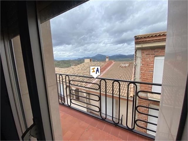 3 bedroom Apartment for sale in Castillo de Locubín - € 72,000 (Ref: 7873496)