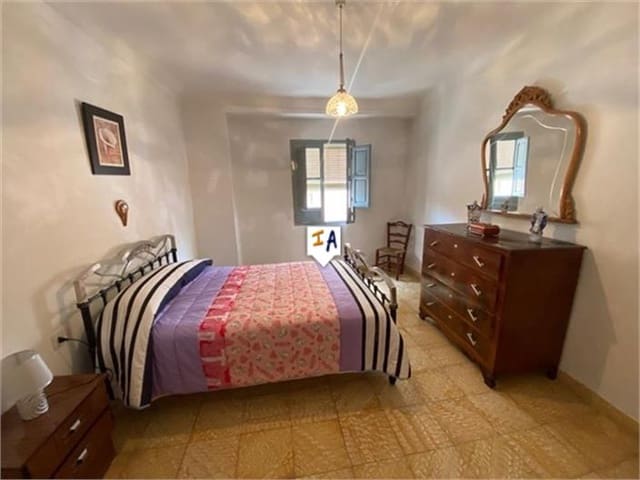 3 bedroom Apartment for sale in Castillo de Locubín - € 77,000 (Ref: 7873497)