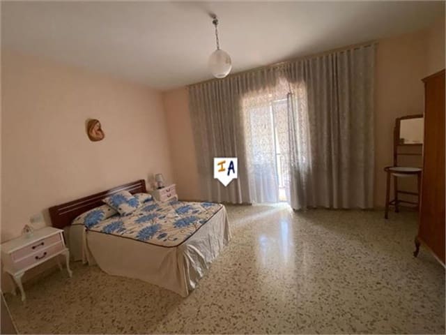 3 bedroom Apartment for sale in Castillo de Locubín - € 77,000 (Ref: 7873497)