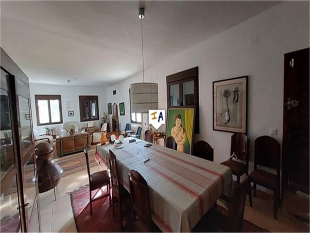 6 soveværelse Finca/Landehus til salg i Almedinilla med swimmingpool garage - € 930.000 (Ref: 7889540)