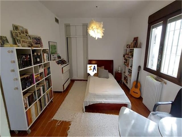 6 soveværelse Finca/Landehus til salg i Almedinilla med swimmingpool garage - € 930.000 (Ref: 7889540)