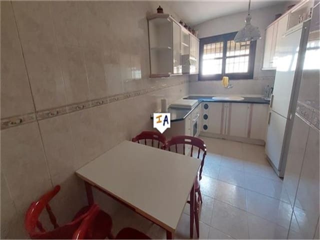 7 soveværelse Byhus til salg i Fuente-Tójar med garage - € 99.000 (Ref: 7901448)