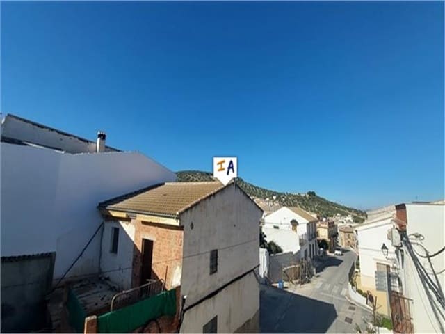 7 soveværelse Byhus til salg i Fuente-Tójar med garage - € 99.000 (Ref: 7901448)