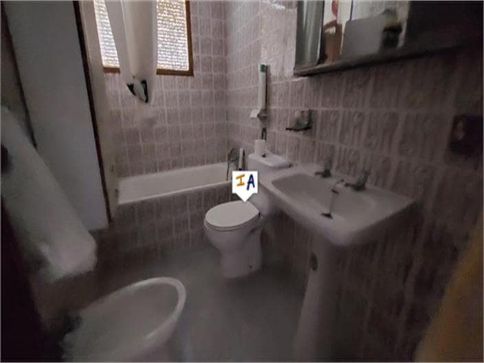 4 soveværelse Finca/Landehus til salg i Iznajar med swimmingpool garage - € 139.000 (Ref: 7904262)