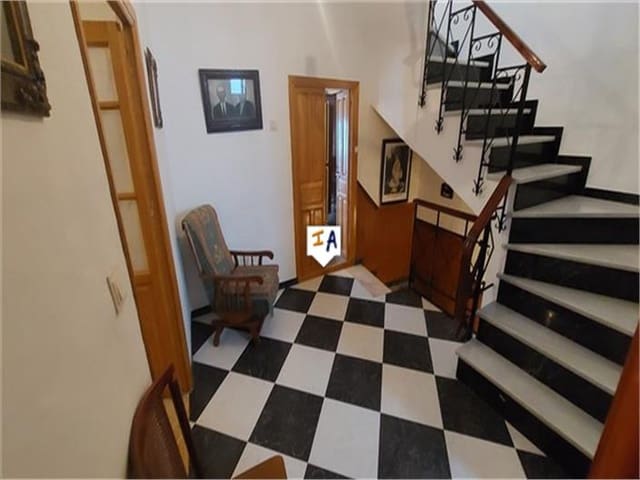 5 bedroom Townhouse for sale in Luque - € 75,000 (Ref: 7940921)