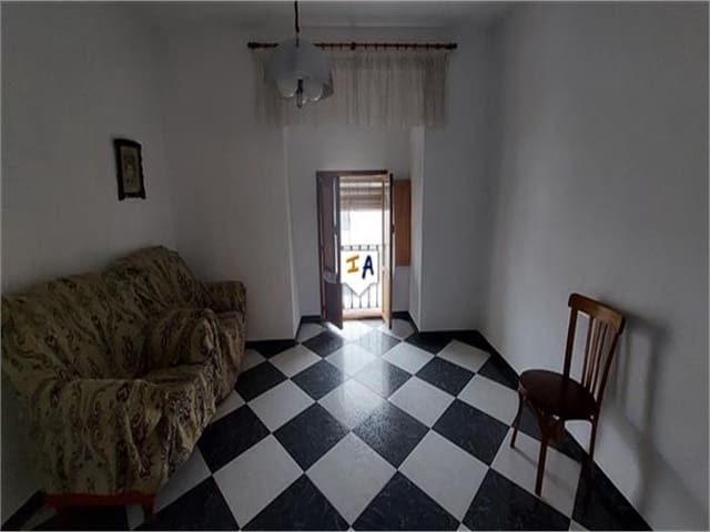 5 bedroom Townhouse for sale in Luque - € 75,000 (Ref: 7940921)