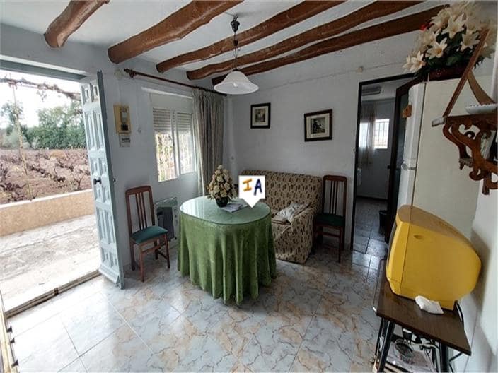 3 soveværelse Byhus til salg i Monturque med garage - € 92.000 (Ref: 7966559)