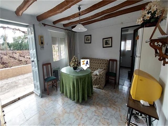 3 soverom Hus til salgs i Monturque med garasje - € 92 000 (Ref: 7966559)