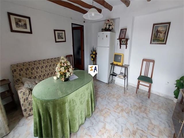 3 soverom Hus til salgs i Monturque med garasje - € 92 000 (Ref: 7966559)