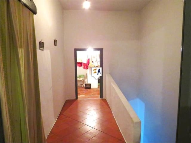 5 slaapkamer Huis te koop in Martos - € 90.000 (Ref: 7980224)