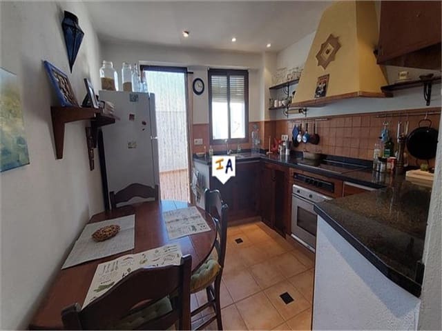 3 soverom Hus til salgs i Castillo de Locubín - € 139 000 (Ref: 8016424)