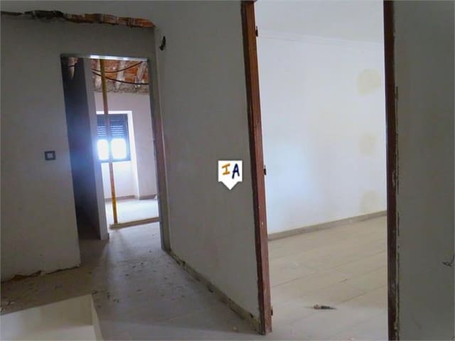 2 makuuhuone Omakotitalo myytävänä paikassa Martos - 50 000 € (Ref: 8022636)