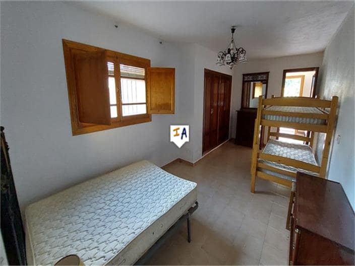 5 soveværelse Villa til salg i Rute med swimmingpool - € 325.000 (Ref: 8022637)