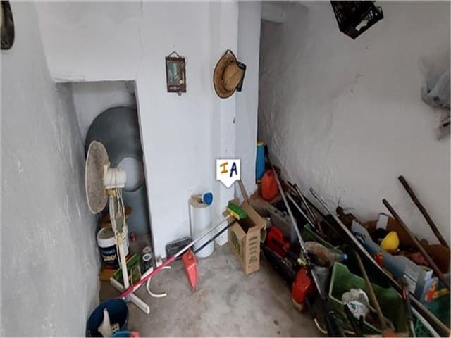 5 slaapkamer Finca/Landhuis te koop in Cabra - € 135.000 (Ref: 8049535)