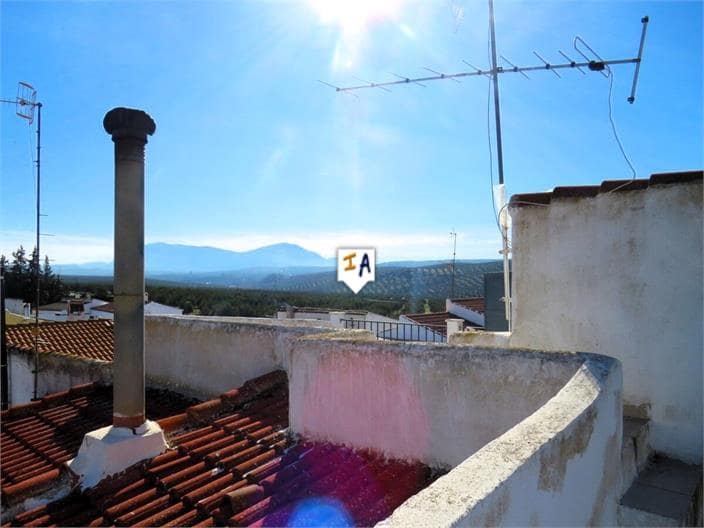 6 soveværelse Byhus til salg i Martos med swimmingpool garage - € 150.000 (Ref: 8076860)