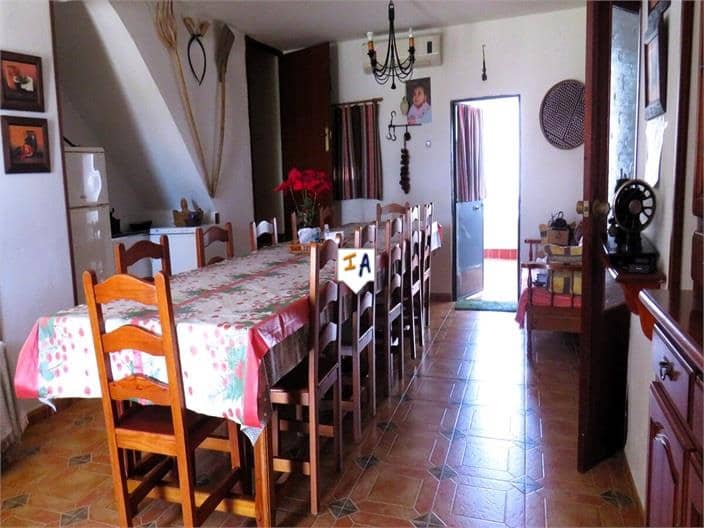 6 soveværelse Byhus til salg i Martos med swimmingpool garage - € 150.000 (Ref: 8076860)