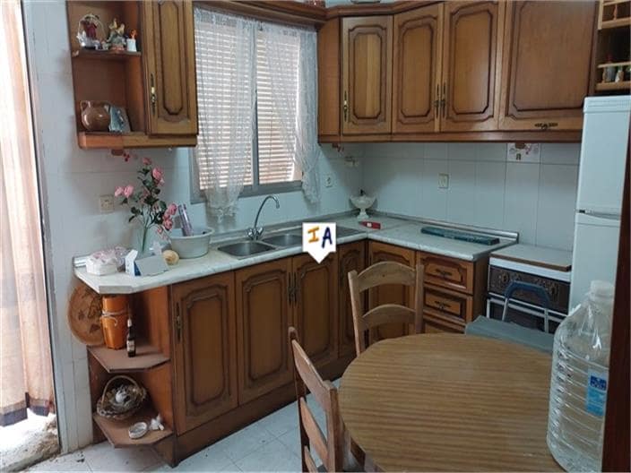 4 bedroom Townhouse for sale in Priego de Cordoba - € 63,000 (Ref: 8113281)