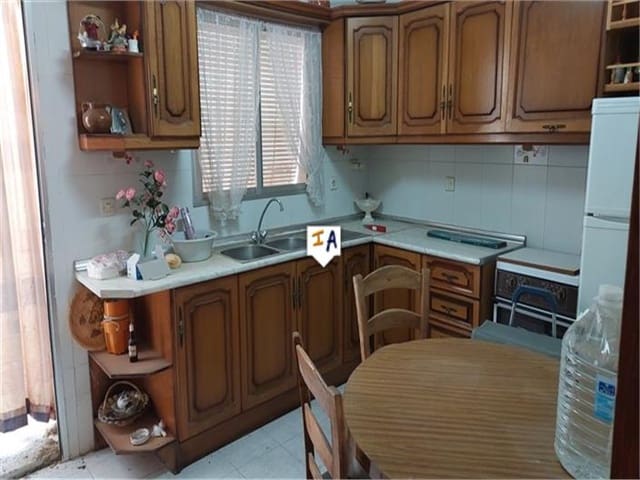 4 slaapkamer Huis te koop in Priego de Córdoba - € 63.000 (Ref: 8113281)