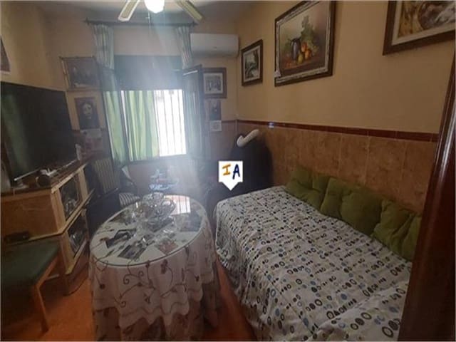 5 Zimmer Haus zu verkaufen in Priego de Córdoba mit Garage - 112.000 € (Ref: 8113284)