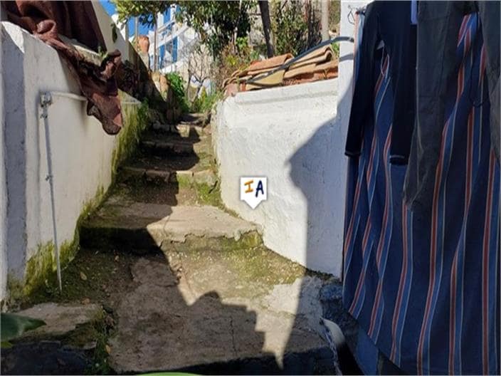 4 soveværelse Byhus til salg i Carcabuey - € 84.000 (Ref: 8137601)