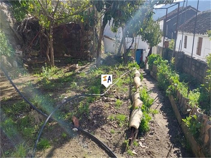 4 soveværelse Byhus til salg i Carcabuey - € 84.000 (Ref: 8137601)