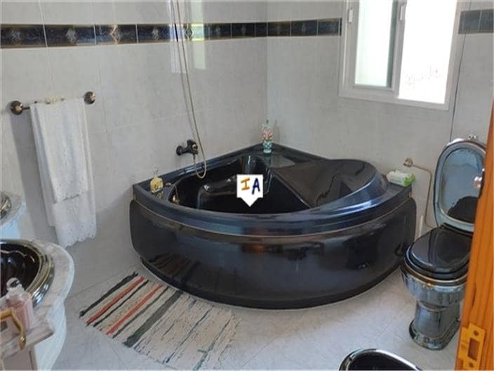 4 sypialnia Willa na sprzedaż w Loja z basenem - 294 000 € (Ref: 8141763)