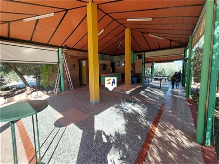 15 soveværelse Erhverv til salg i Luque med swimmingpool garage - € 664.000 (Ref: 8141764)