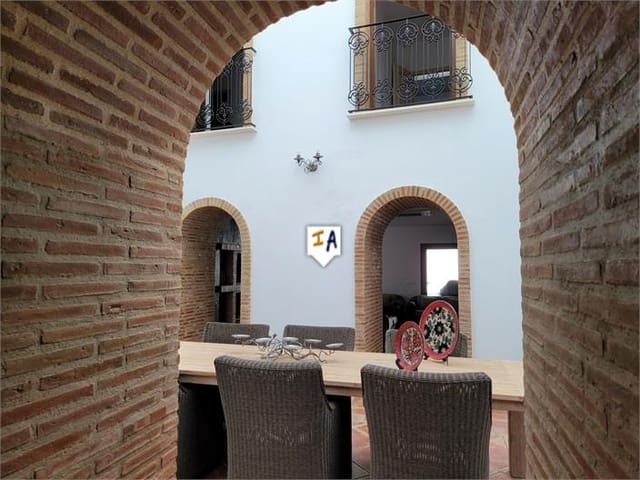 6 camera da letto Casa in vendita in Badolatosa con piscina - 385.000 € (Rif: 8141766)