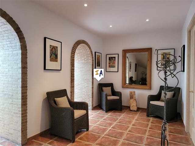 6 camera da letto Casa in vendita in Badolatosa con piscina - 385.000 € (Rif: 8141766)