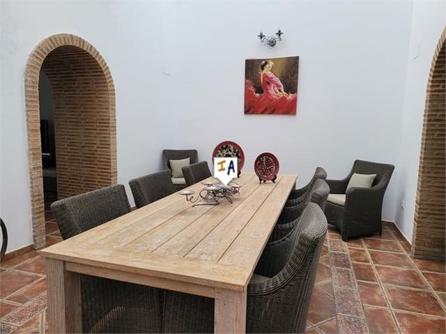 6 camera da letto Casa in vendita in Badolatosa con piscina - 385.000 € (Rif: 8141766)