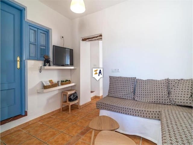 4 soveværelse Byhus til salg i La Atalaya, Villanueva de Algaidas med swimmingpool garage - € 200.000 (Ref: 8171865)