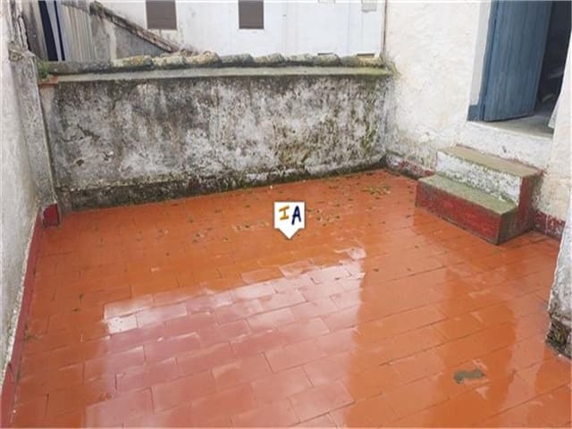 6 soveværelse Byhus til salg i Alcalá la Real - € 105.000 (Ref: 8207990)