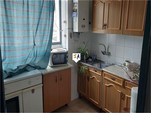 6 soveværelse Byhus til salg i Alcalá la Real - € 105.000 (Ref: 8207990)