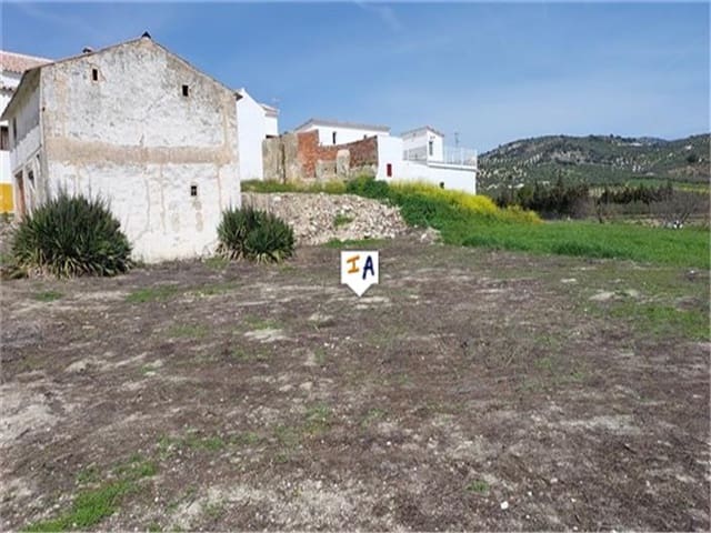 Finca/Landehus til salg i Algarinejo med garage - € 69.000 (Ref: 8244758)