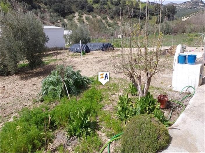 Finca/Landehus til salg i Algarinejo med garage - € 69.000 (Ref: 8244758)