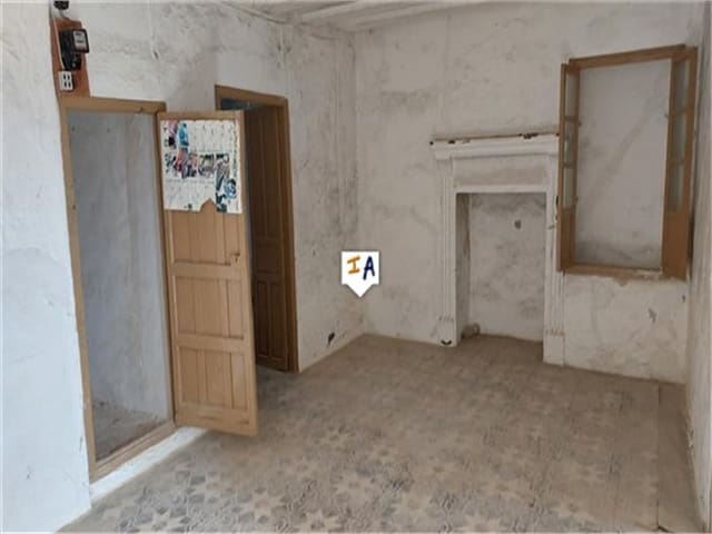 Finca/Landehus til salg i Algarinejo med garage - € 69.000 (Ref: 8244758)