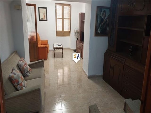 5 slaapkamer Huis te koop in Castillo de Locubín - € 55.000 (Ref: 8253372)