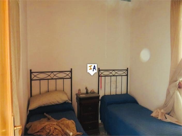 3 quarto Casa em Banda para venda em Santiago de Calatrava com garagem - 75 000 € (Ref: 8317549)