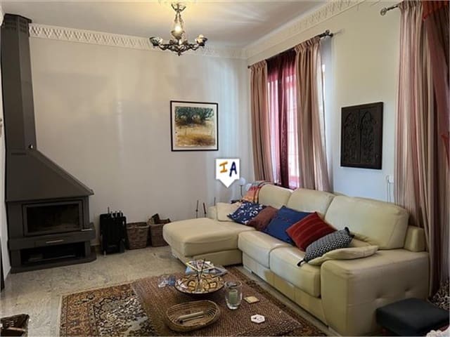 6 soveværelse Byhus til salg i Alcaudete - € 250.000 (Ref: 8322252)