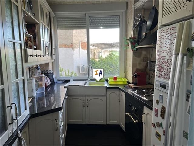 6 soveværelse Byhus til salg i Alcaudete - € 250.000 (Ref: 8322252)