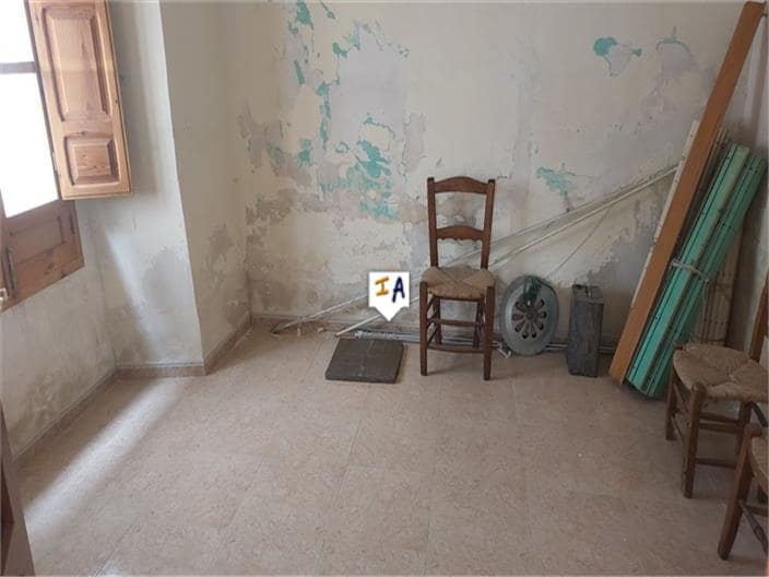 5 soveværelse Byhus til salg i Castillo de Locubin - € 45.000 (Ref: 8322253)