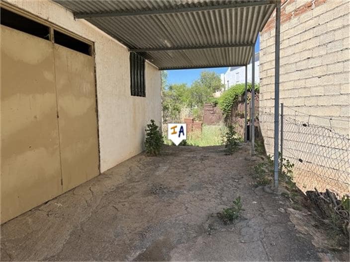 4 soveværelse Finca/Landehus til salg i Alcala la Real med garage - € 82.000 (Ref: 8384724)