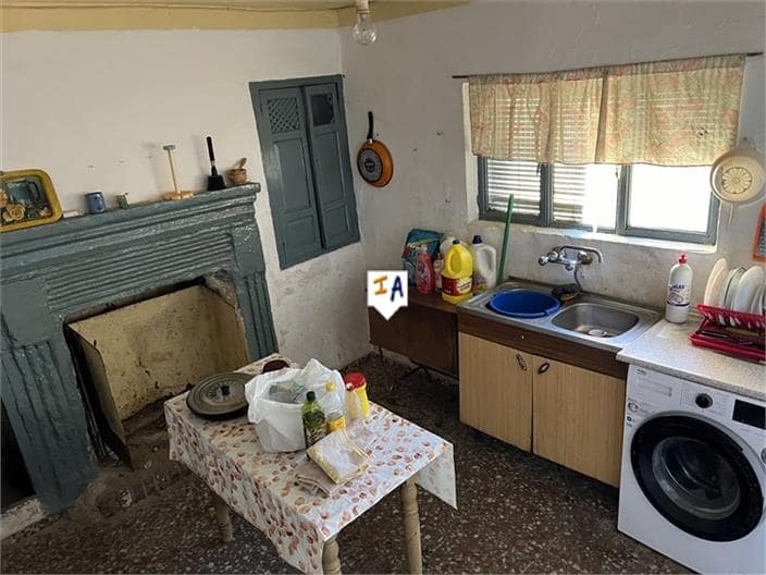 5 bedroom Townhouse for sale in La Rabita - € 47,000 (Ref: 8384725)