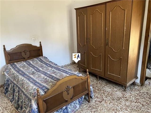 5 soveværelse Byhus til salg i La Rabita, Alcalá la Real - € 47.000 (Ref: 8384725)