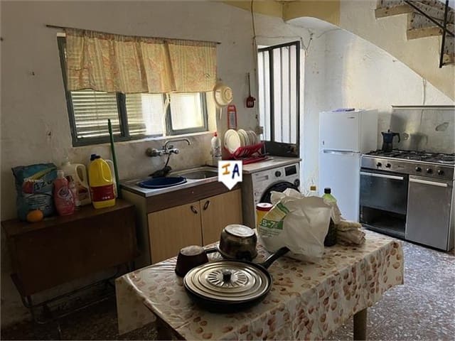 5 soveværelse Byhus til salg i La Rabita, Alcalá la Real - € 47.000 (Ref: 8384725)