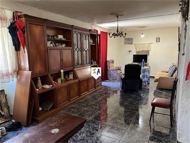 5 soveværelse Byhus til salg i La Rabita, Alcalá la Real - € 47.000 (Ref: 8384725)