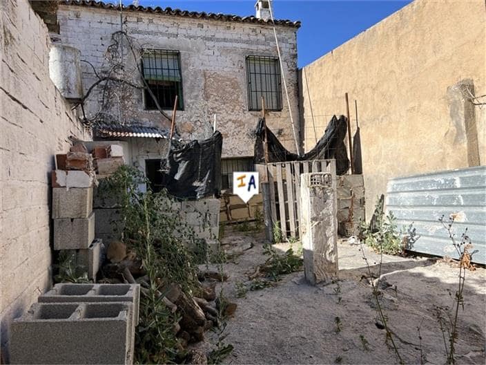 5 bedroom Townhouse for sale in La Rabita - € 47,000 (Ref: 8384725)
