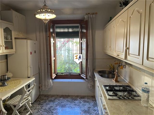 6 soveværelse Byhus til salg i Dúrcal med garage - € 275.000 (Ref: 8387826)