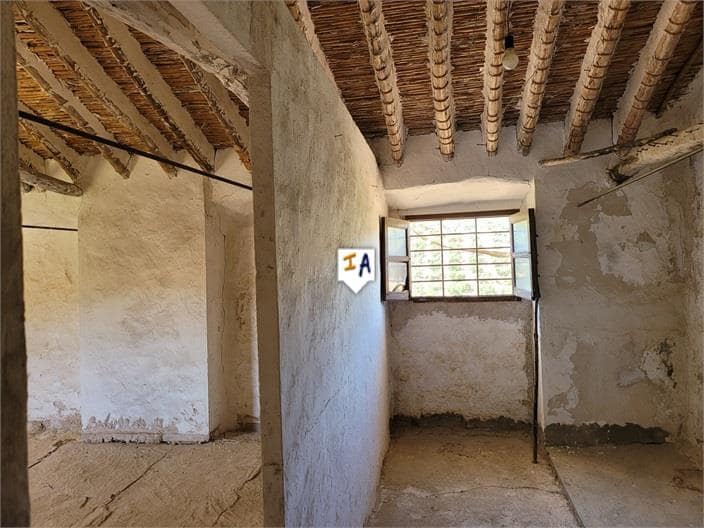 4 soveværelse Finca/Landehus til salg i Iznajar - € 200.000 (Ref: 8390326)